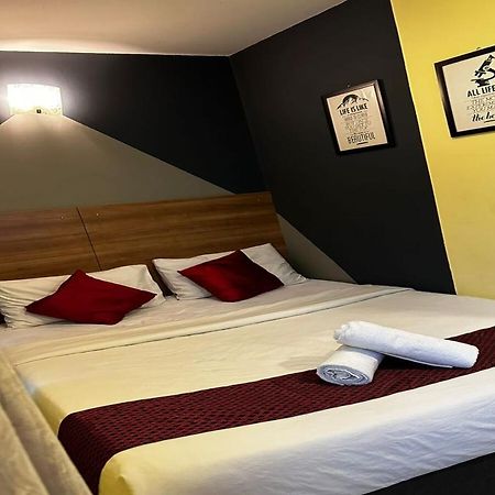 T-Hotel Mont Kiara كوالالمبور المظهر الخارجي الصورة