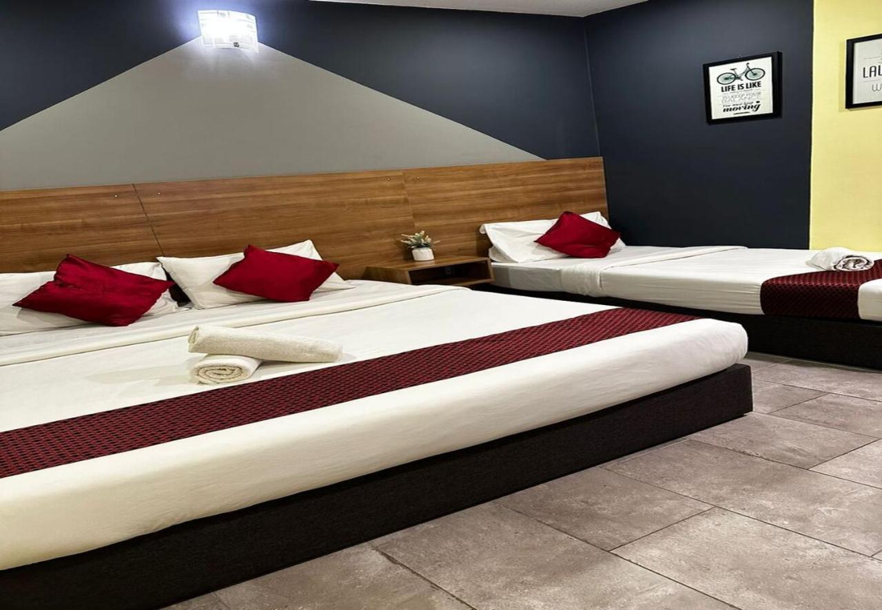 T-Hotel Mont Kiara كوالالمبور المظهر الخارجي الصورة