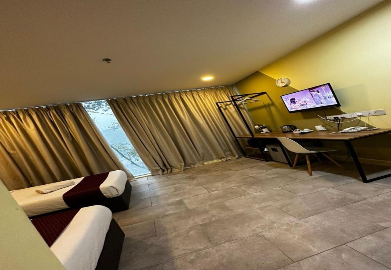 T-Hotel Mont Kiara كوالالمبور المظهر الخارجي الصورة