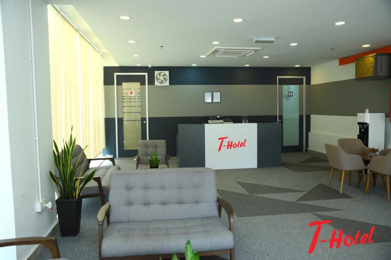T-Hotel Mont Kiara كوالالمبور المظهر الخارجي الصورة